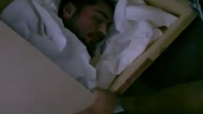 جثمان غياث مطر في مدينة داريا في ريف دمشق