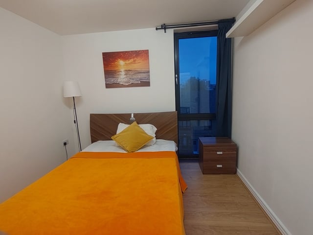 5% Discount-Large-Bright Rooms walk 2 Canary Wharf Main Photo