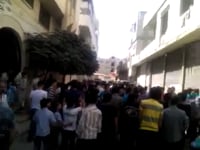 مظاهرة في مدينة داريا في ريف دمشق في جمعة "توحيد كتائب الجيش الحر"