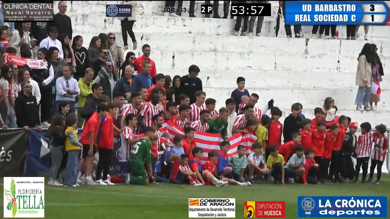 TRAS EN PITIDO FINAL LA AFICIÓN CELEBRÓ CON SUS JUGADORES LOS ÉXITOS DE ESTA TEMPORADA