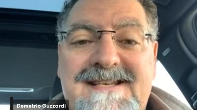 Video review of GuitarZoom by Demetrio G.