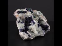 66642- Azurite, Smithsonite