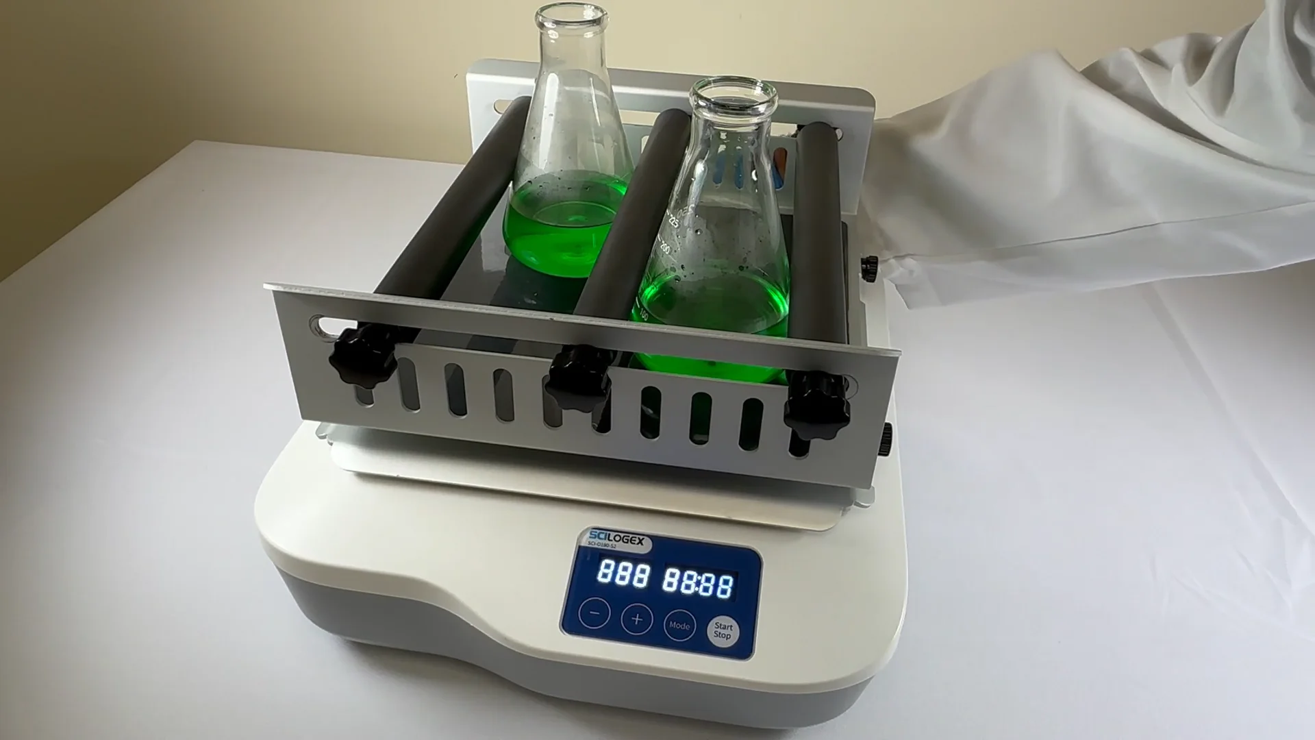 SCILOGEX SCI-O180-SUP Orbital Digital Shaker with Universal