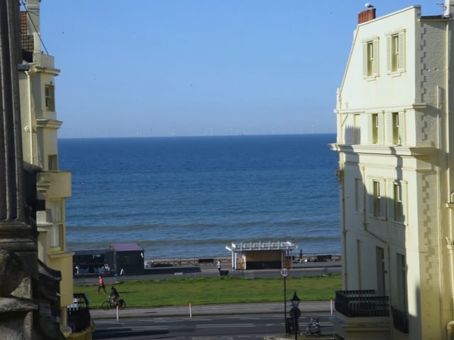 Fantastic flat with a sea view and balcony Main Photo