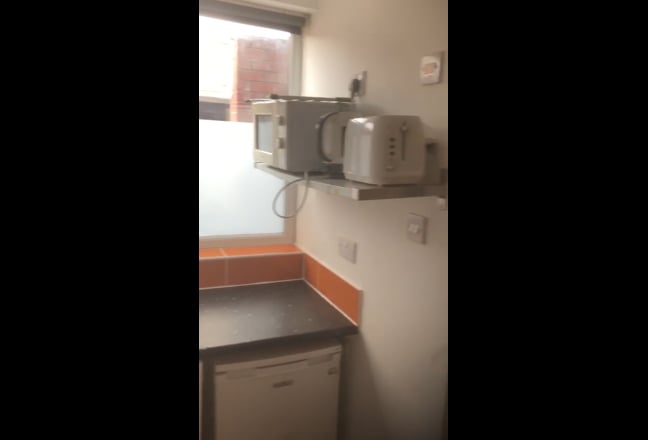  Ex  Large Single Ensuite Licensed Hmo 650 Pcm Main Photo
