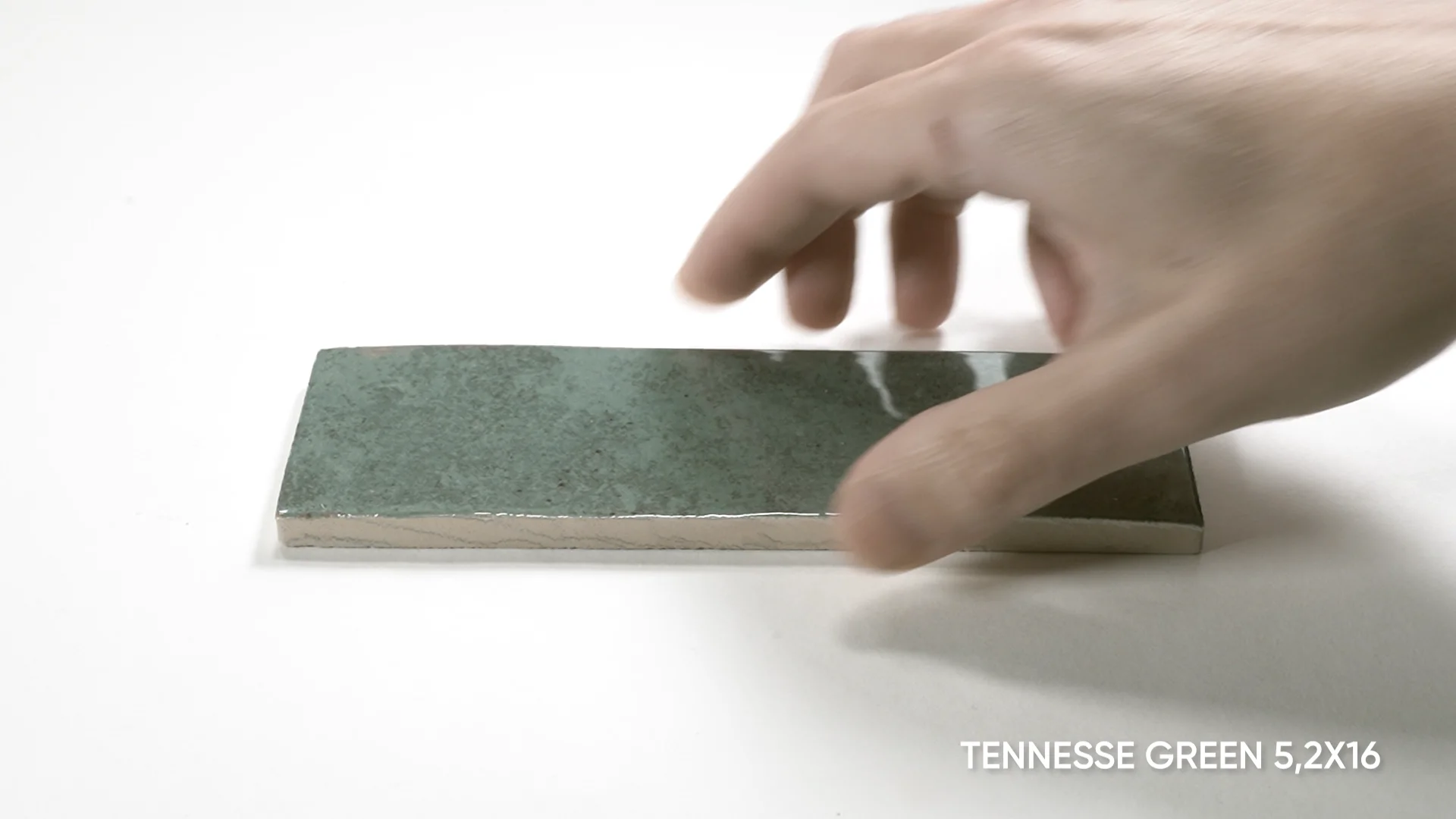 CARMEN-TENNESSEE GREEN 5,2X16,1