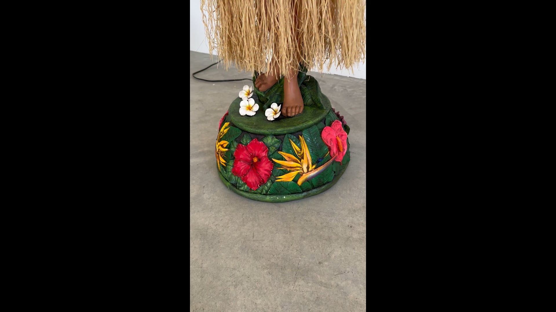 Mechanical Hula Girl Floor Lamp, 1970s Hawaii at 1stDibs Mechanical Hula Girl Floor Lamp, 1970s Hawaii at 1stDibs