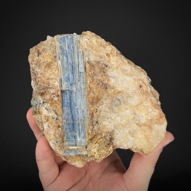 Kyanite in Quartz