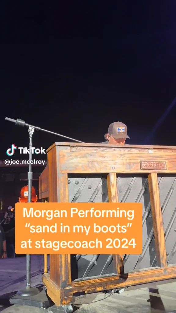 wallen performing sand in my boots at stagecoach 2024 on Vimeo