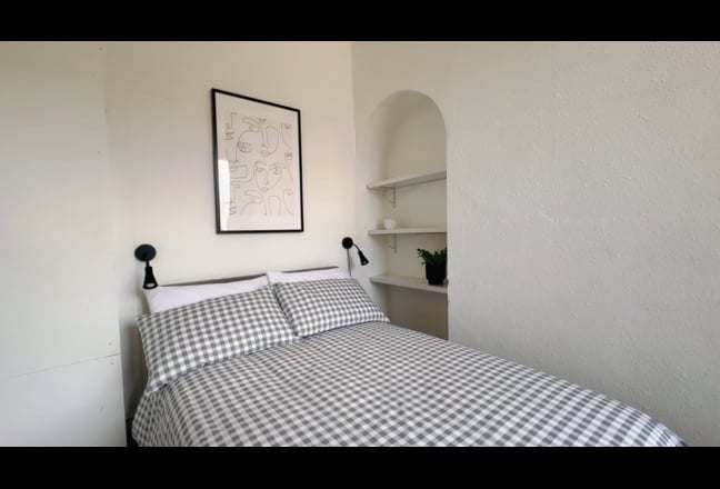 Bright And Quiet Double Room In Town Center Main Photo