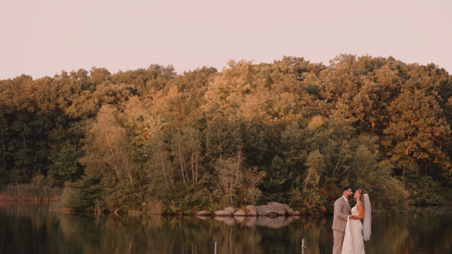 Alessia + Eric (Highlight) Rock Island Lake Club