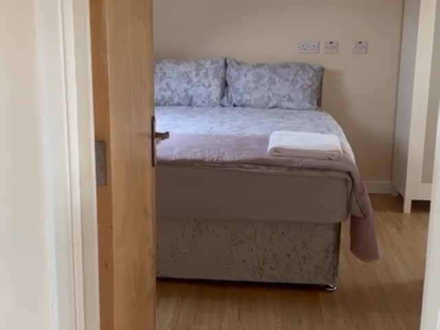 New refurbished rooms to rent. Ilford  Main Photo