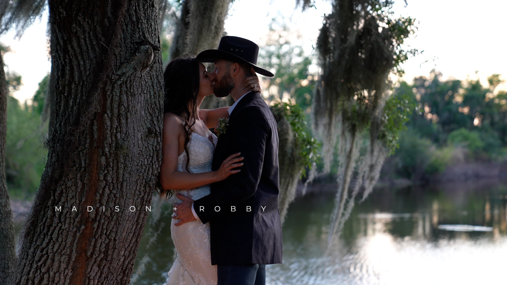Madison & Robby | Florida Rustic Barn Weddings | Plant City, FL