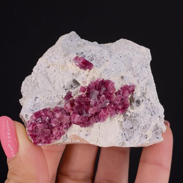 Beryl var. Red Beryl