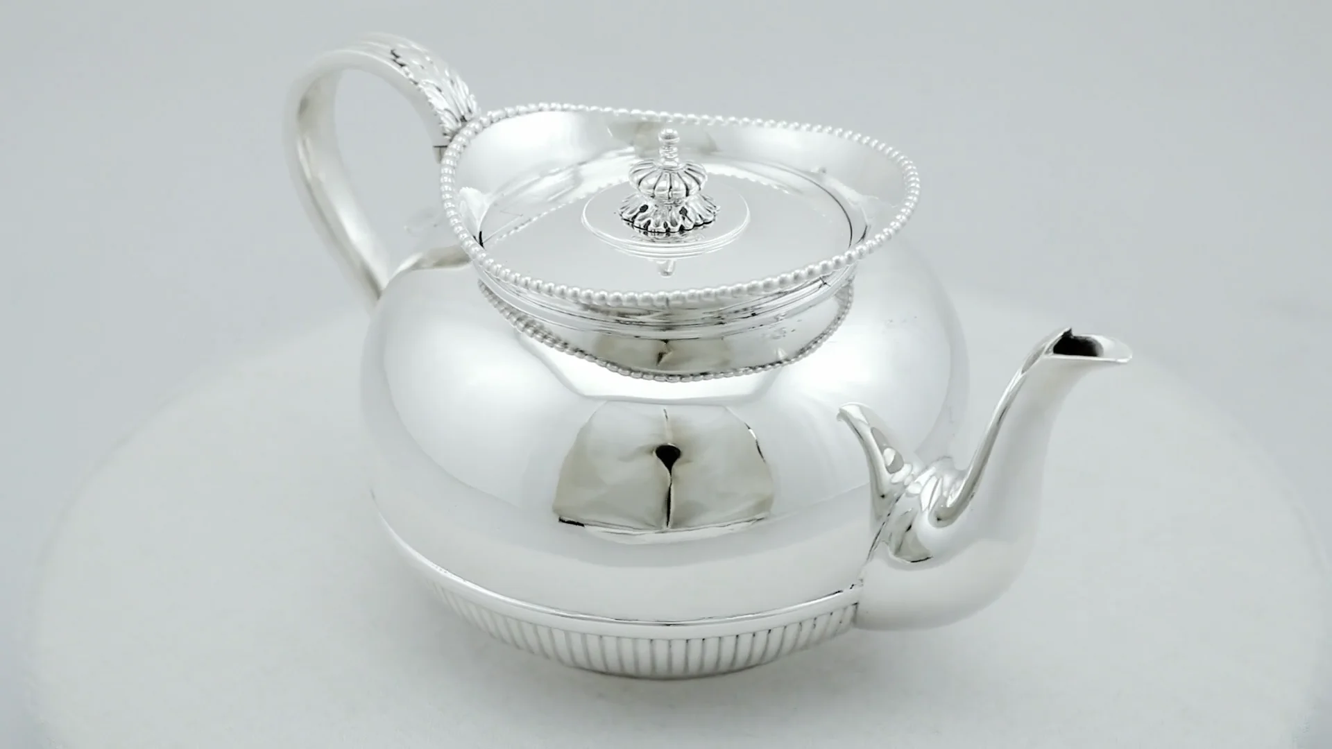 TRÈS BELLE THÉIÈRE Ancienne CAILAR BAYARD en métal argenté EUR 49,99 - FR