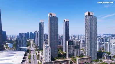 2. 감각적인 드론 ..