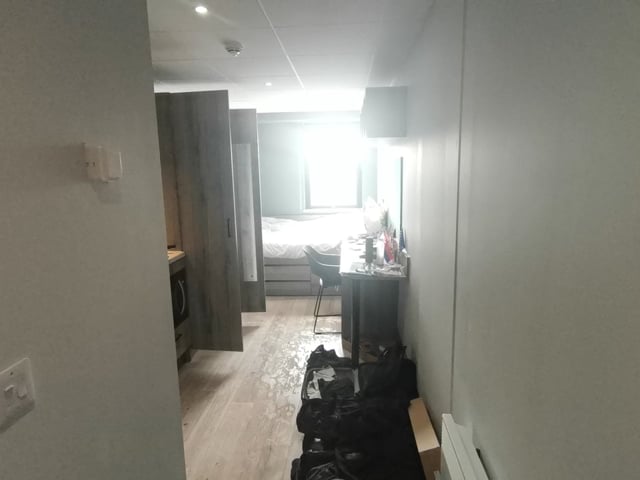 Subleasing of Swansea Student Apartment in the UK Main Photo