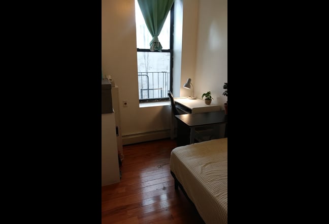 Furnished bedroom near Central park and 6 train Main Photo