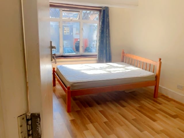 Double room in rent in Hillingdon near Uxbridge ro Main Photo