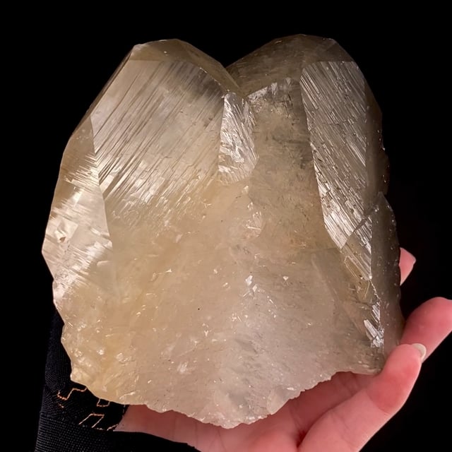 Calcite (LARGE ''butterfly'' twin)