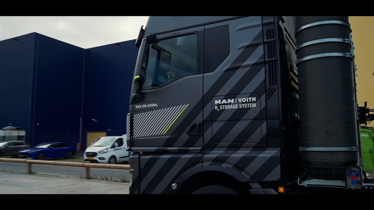 5527 hTGX FILM TANKEN EN RIJDEN V2