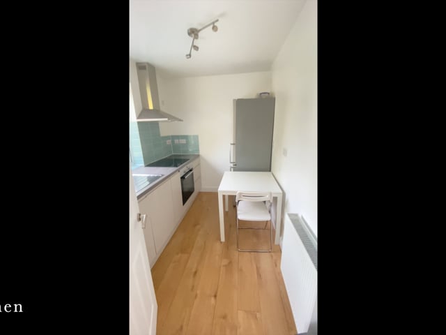1 Bed Flat, Jersey Road, TW3 Main Photo