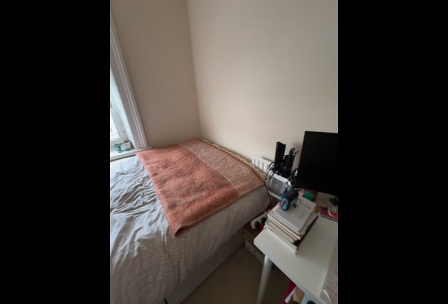 SHORT LET Double room in Earls Court Main Photo