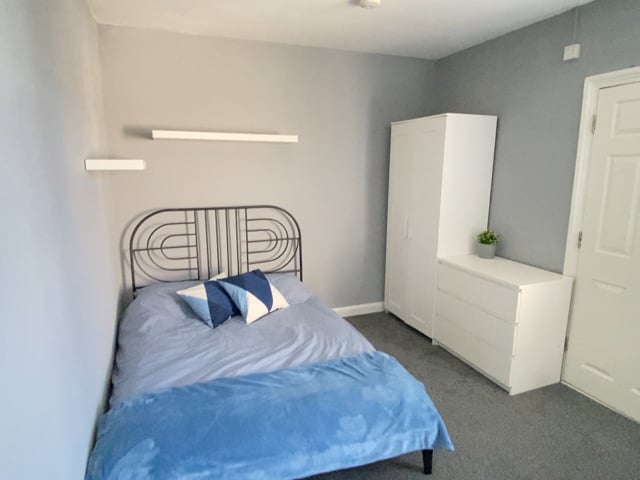 Double Room with Private En-suite & Kitchenette!!! Main Photo