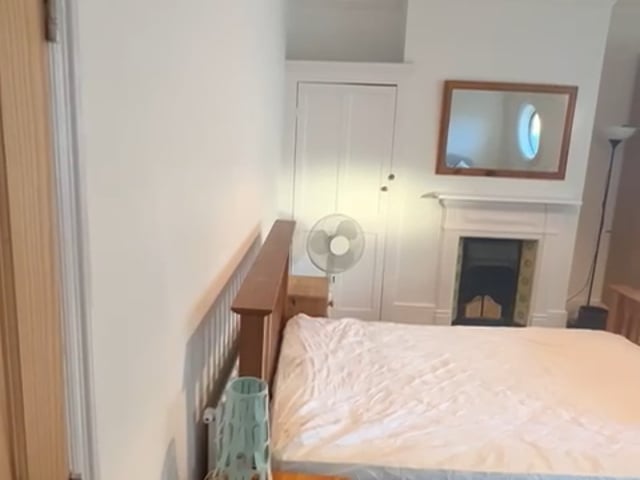 Just Decorated - Huge Double Room Wimbledon Main Photo
