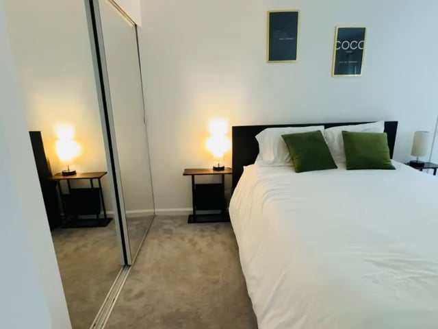 Modern Room for Rent in West Hollywood - Female Main Photo