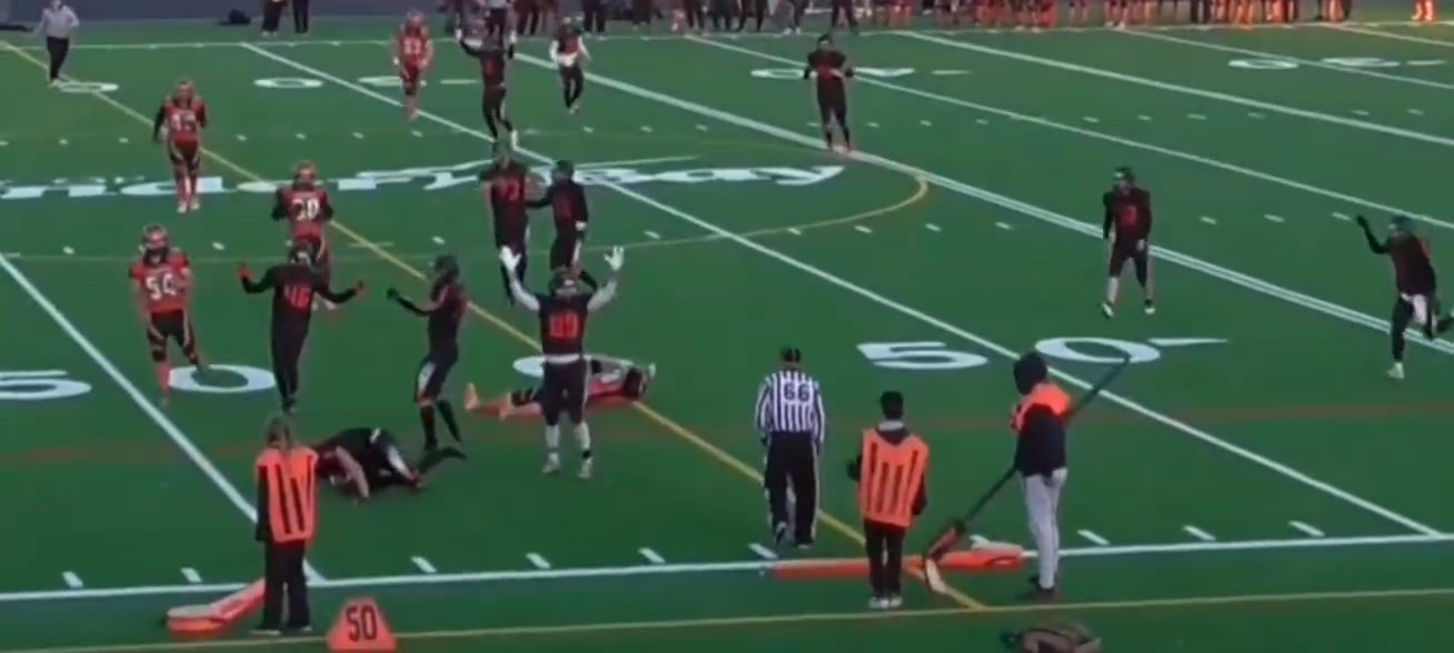 Watch nolan poirier's defensive half back film