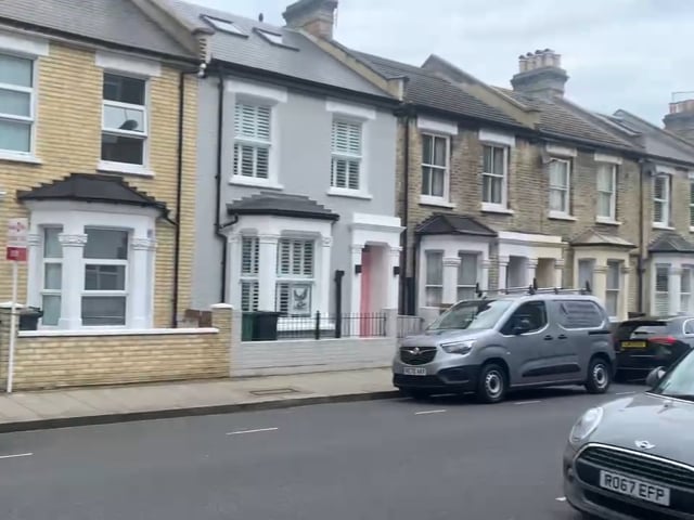 Video 1: Bedroom 5 £900PCM - available 30/04/2024