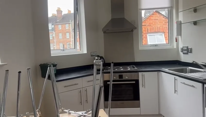 Flat 6, Frideswide House on Vimeo