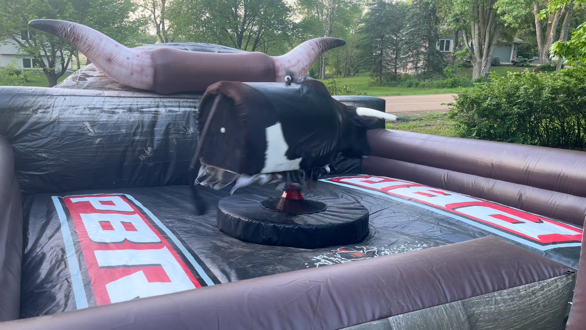 Rent a Mechanical Bull for Your Event | NN Mechanical Bucking Bulls LLC