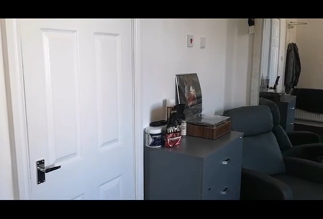 EN-SUITE ROOM, No Bills to be paid, No Deposit Main Photo
