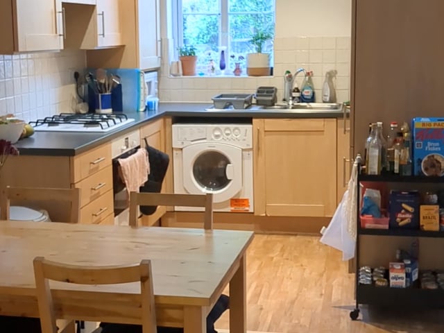 Double room in sunny 2 bed flat in Peckham Main Photo