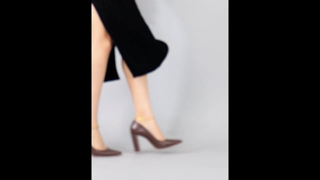 Scarpin Couro Salto Bloco Médio Marrom Cacau