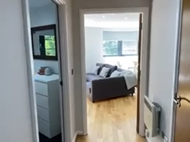 Video 1: Ensuite Bedroom
