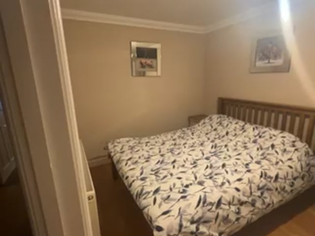King Size Room to Rent Main Photo