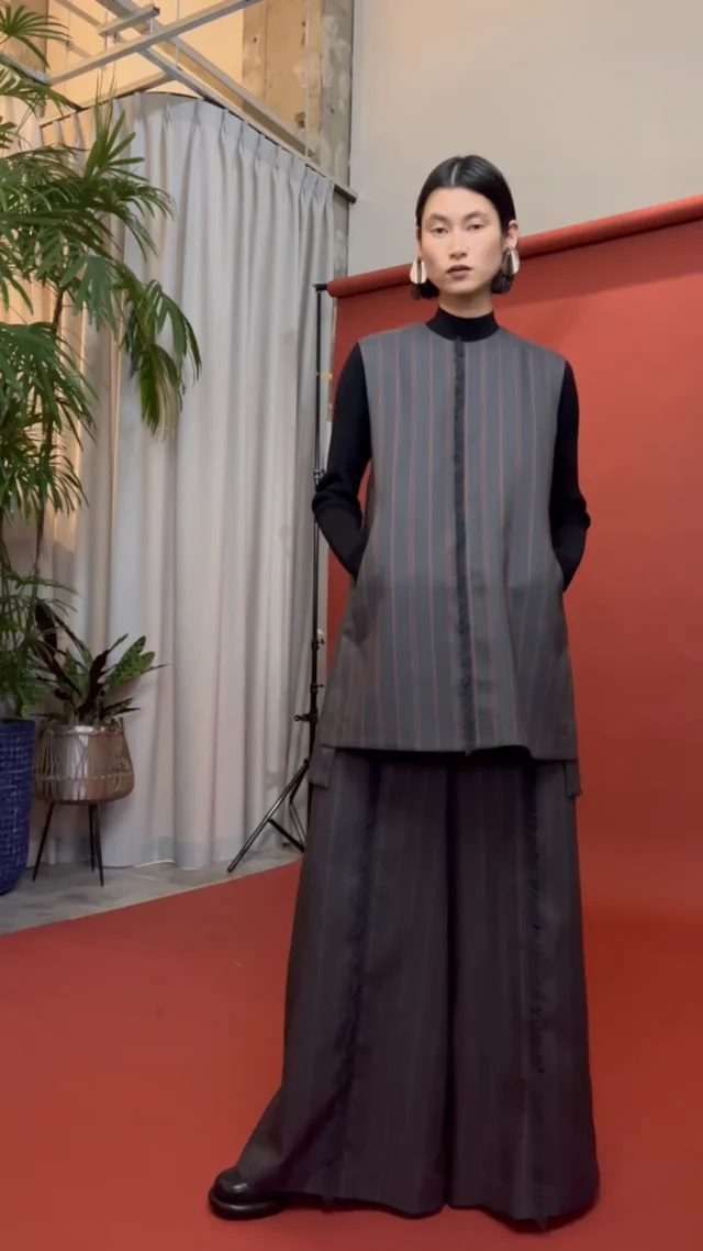 MULTI PINSTRIPE WIDE PT【セットアップ着用可能】 | パンツ | WOMEN