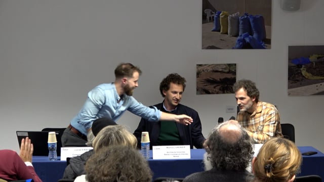 De terre et d'eau: une quete sur l'architecture et le patrimoine en...