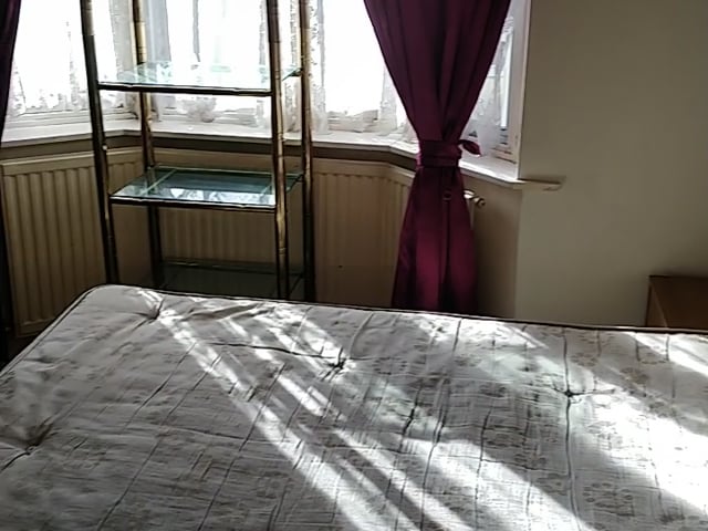 Nice Double Room in East Acton, Bills Incl-Zone 2 Main Photo
