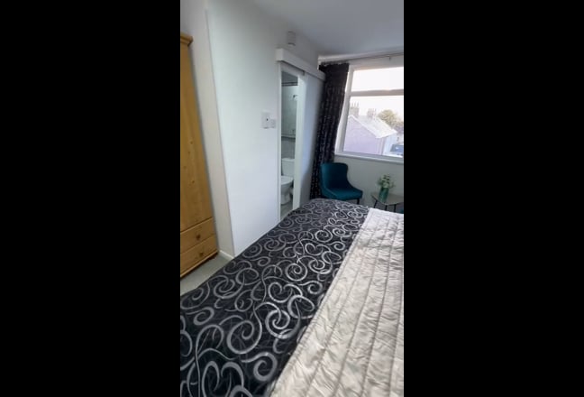 Double room for rent  Main Photo