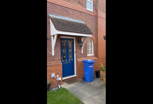 Double room and en suite Bathroom Main Photo