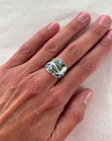 Abalone Mother of Pearl and Sterling Silver 925 Ring - Elegant Leaf Design