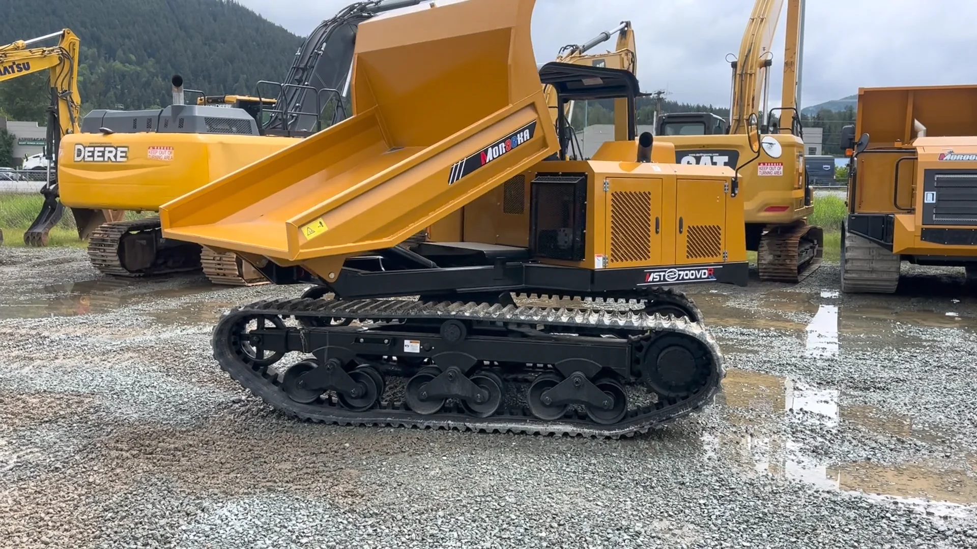 NEW 2025 MOROOKA MST700VDR - Darling Sons Intl