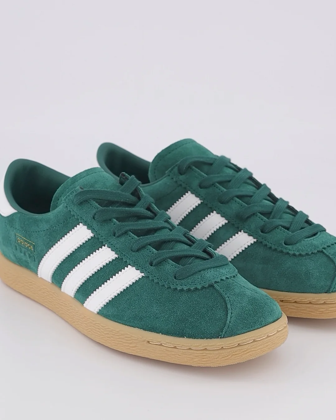 Shop adidas Stadt in Green