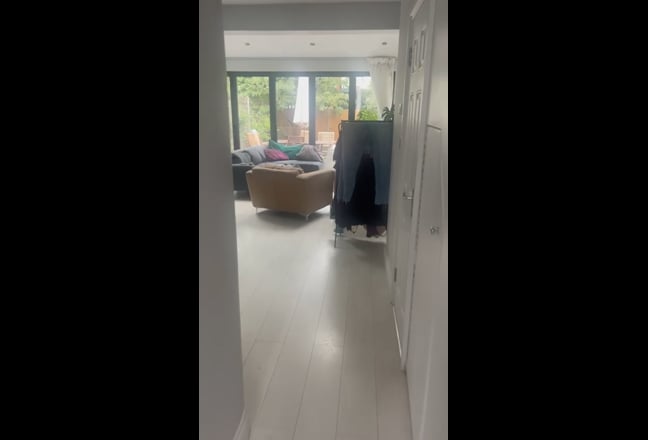 Video 1: Open plan kitchen diner