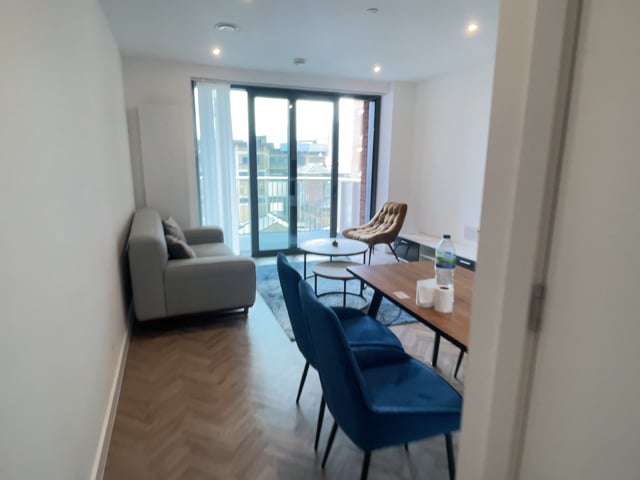Whole 1 bed flat to rent in Bow, London E3 Main Photo
