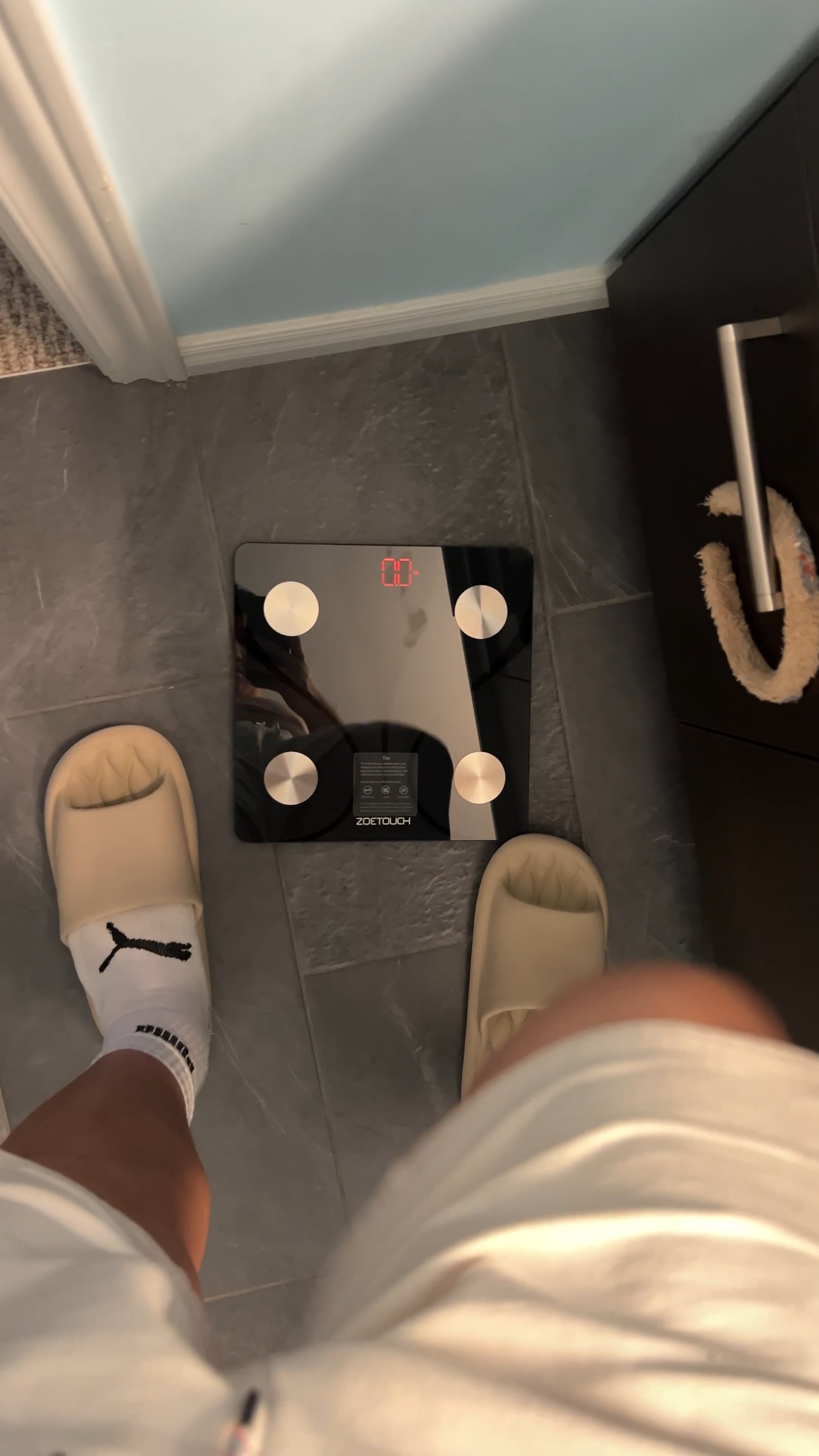 Watch marven han's Weight: 282.2 pounds